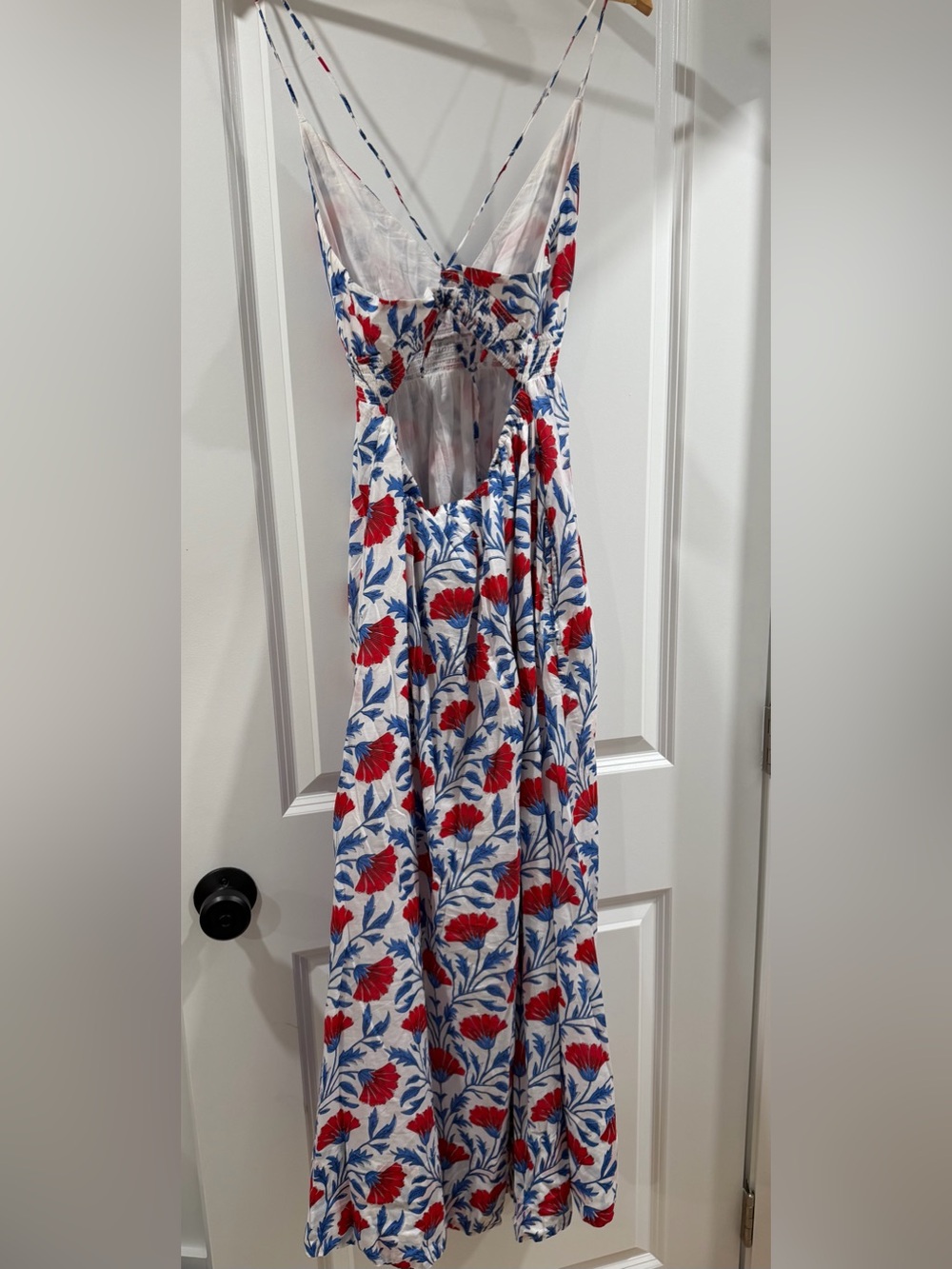 Vineyard Vines Sconset White Red & Blue Floral Maxi Dress - Picture 2 of 5